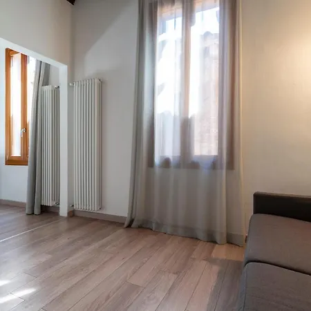 Sea To Sky By Wonderful Italy * Venecia