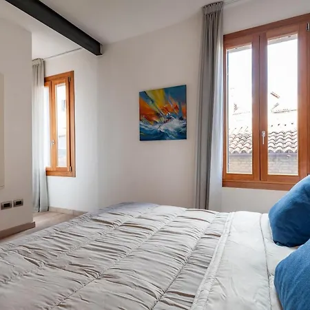 Sea To Sky By Wonderful Italy * Venecia