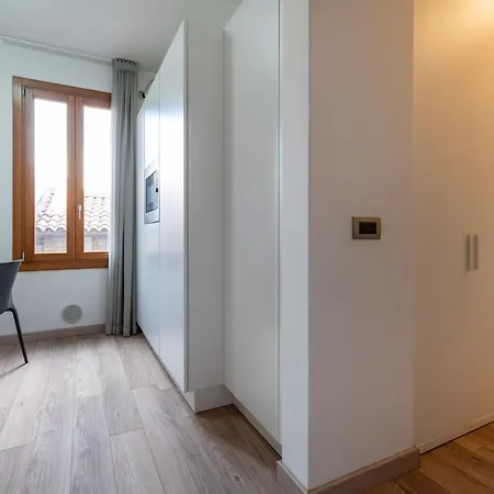 Sea To Sky By Wonderful Italy * Venecia