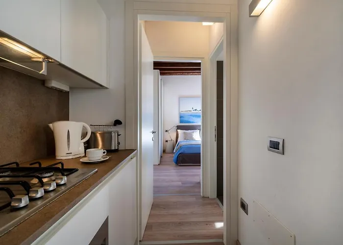 Sea To Sky By Wonderful Italy * Venetië